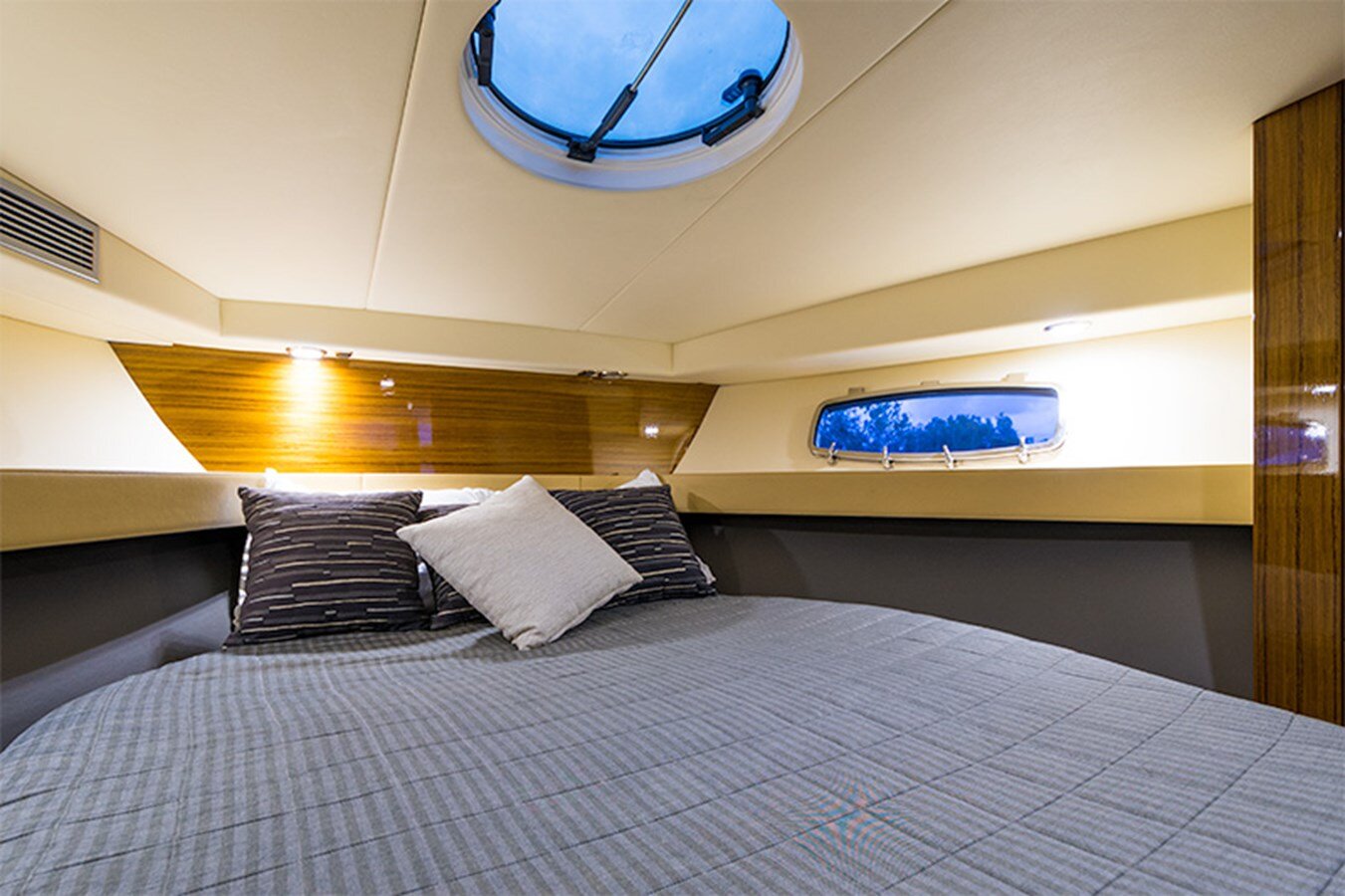 2015-maritimo-44-e14836