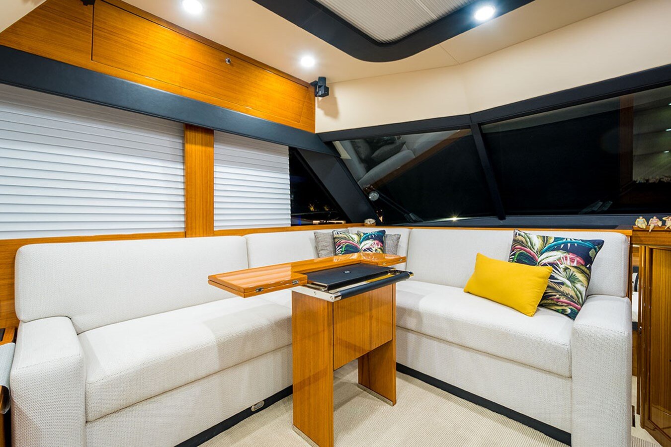 2015-maritimo-57-1-0b3f6c