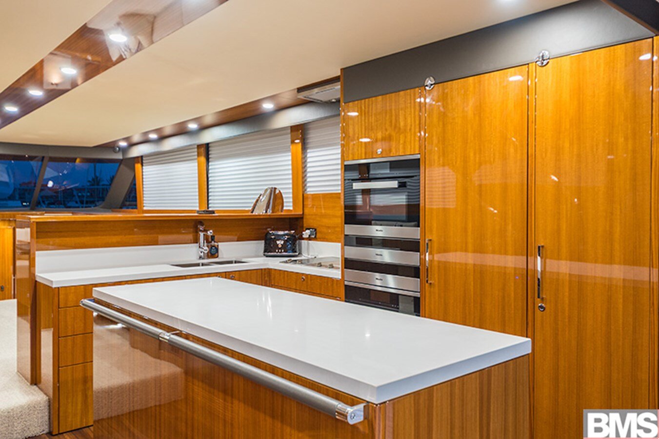 2015-maritimo-70-7-269b44