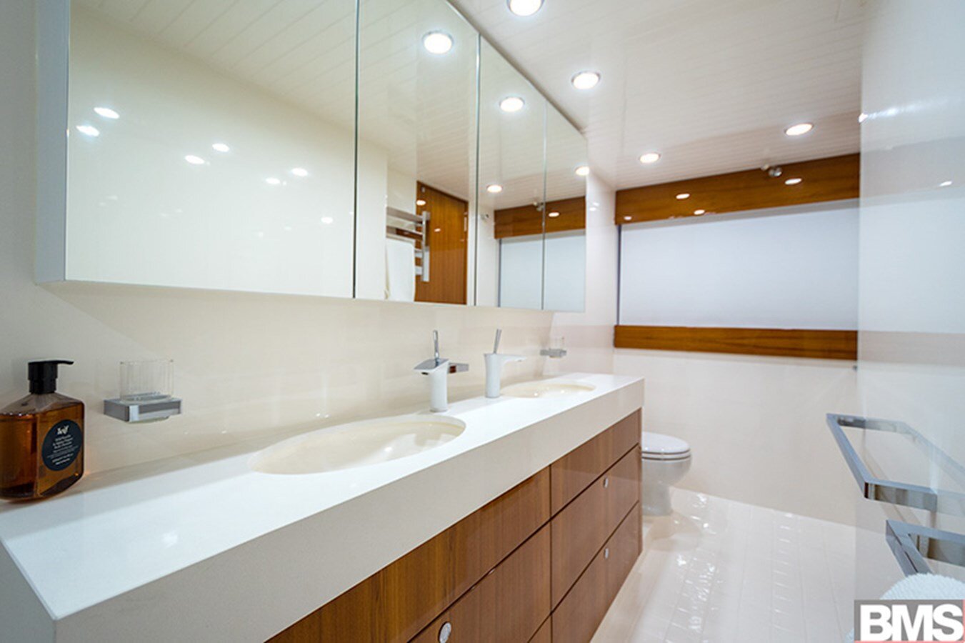 2015-maritimo-70-7-269b44