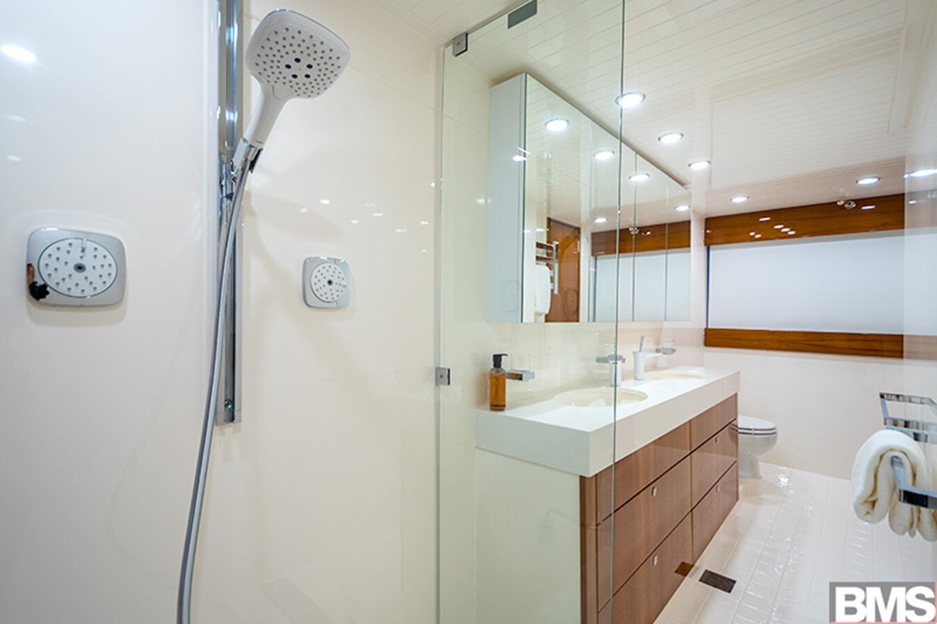 2015-maritimo-70-7-269b44