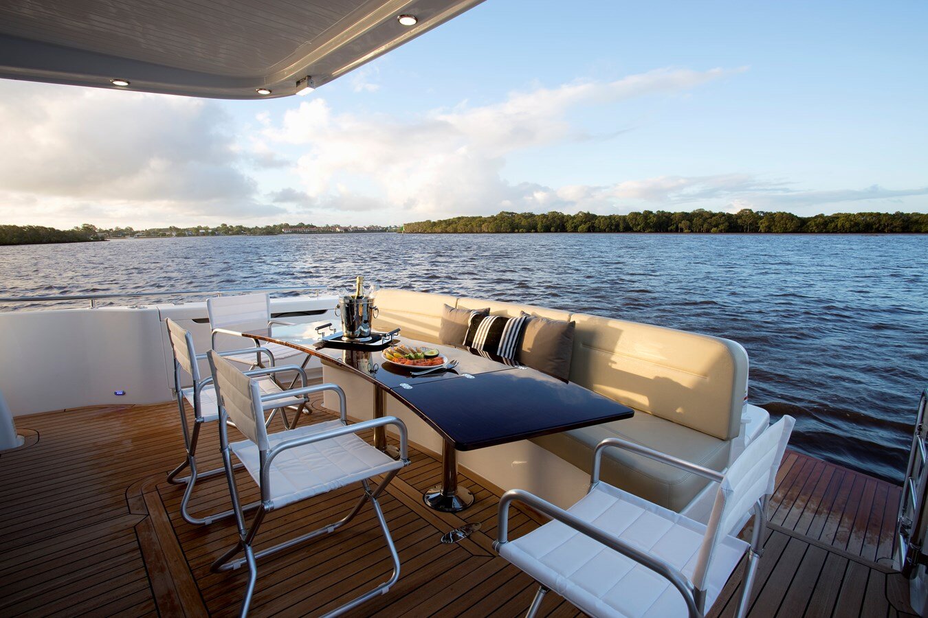 2015-maritimo-70-9-8f3671