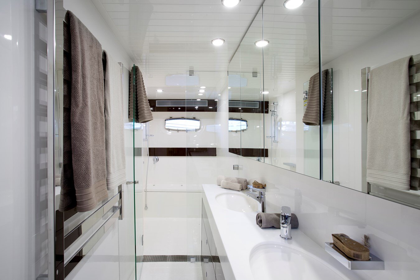 2015-maritimo-70-9-8f3671