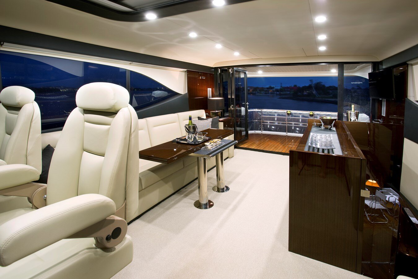 2015-maritimo-70-9-8f3671