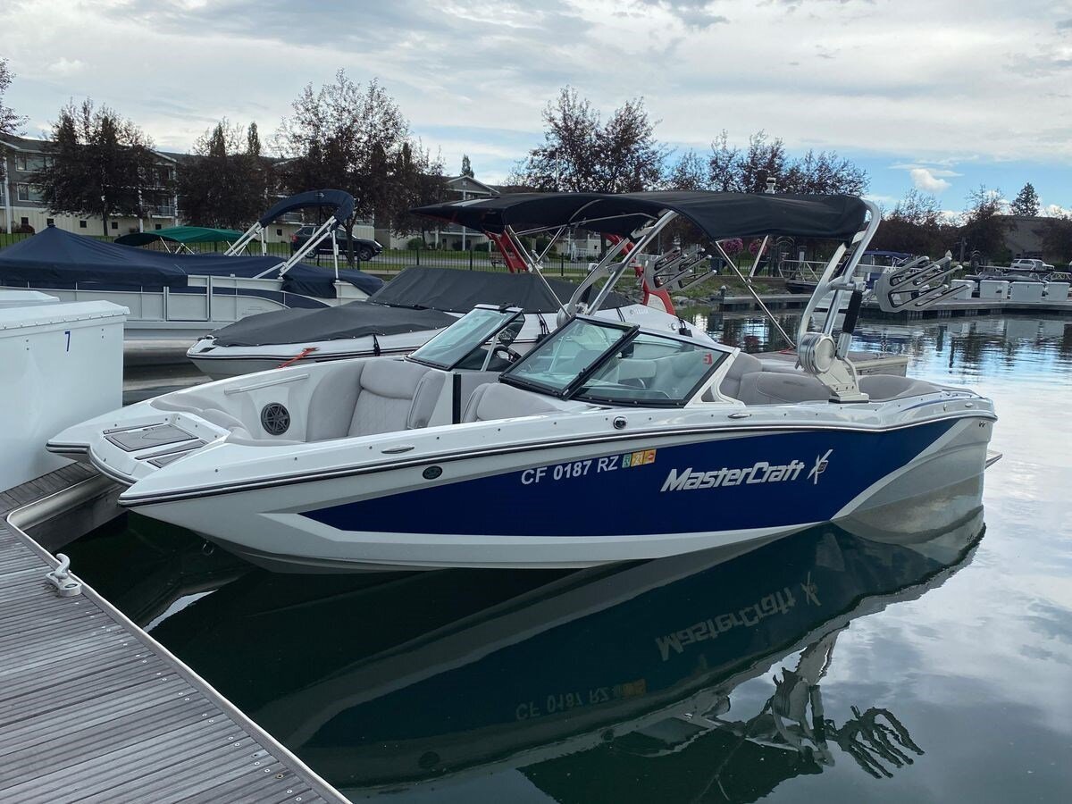 2015-mastercraft-23-6018e2