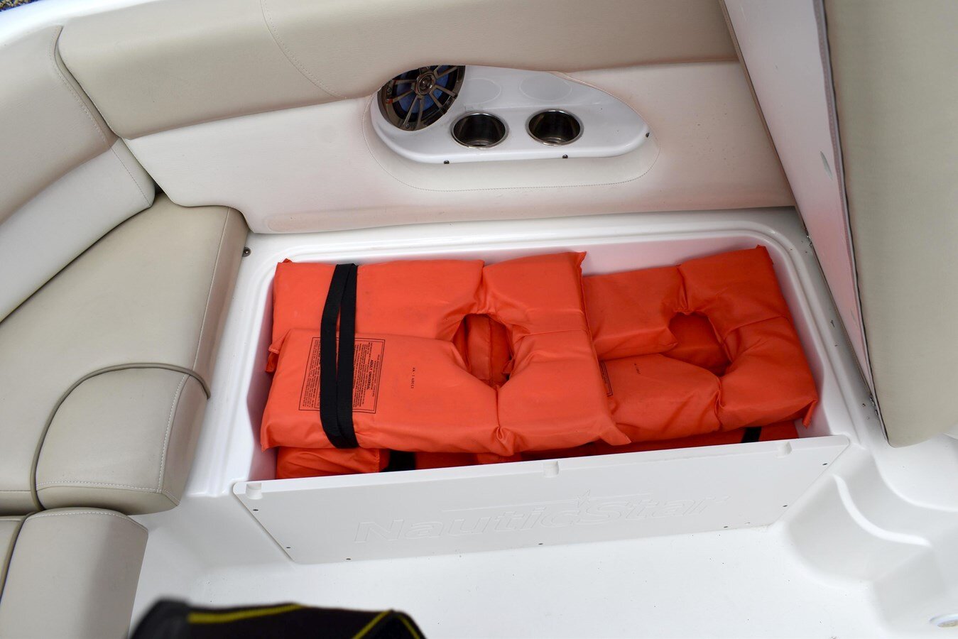 2015-nauticstar-24-077348