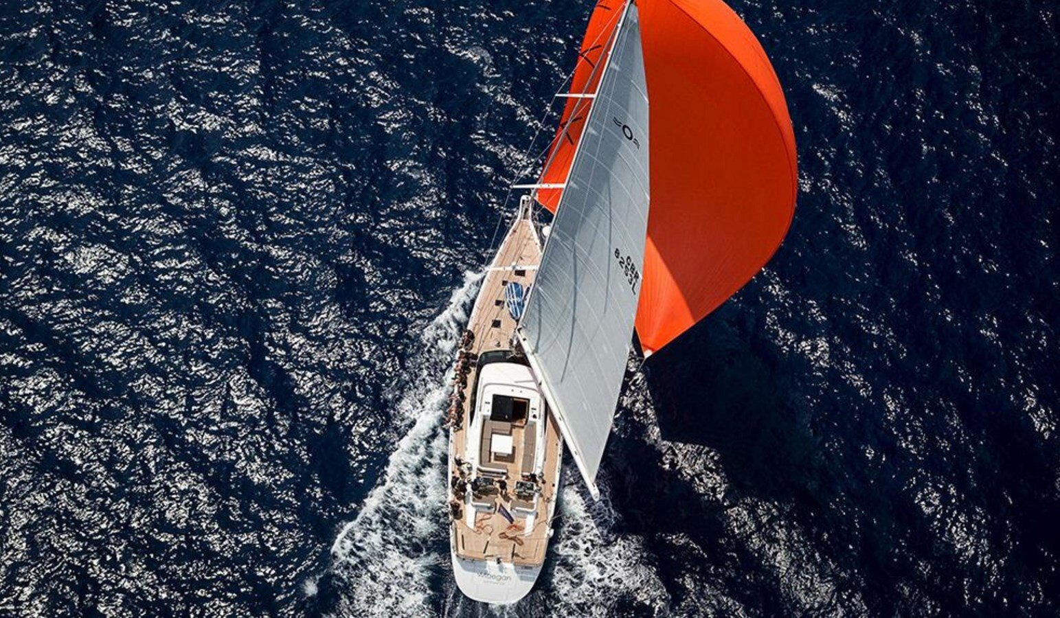 2015-oyster-yachts-83-4-8fb674