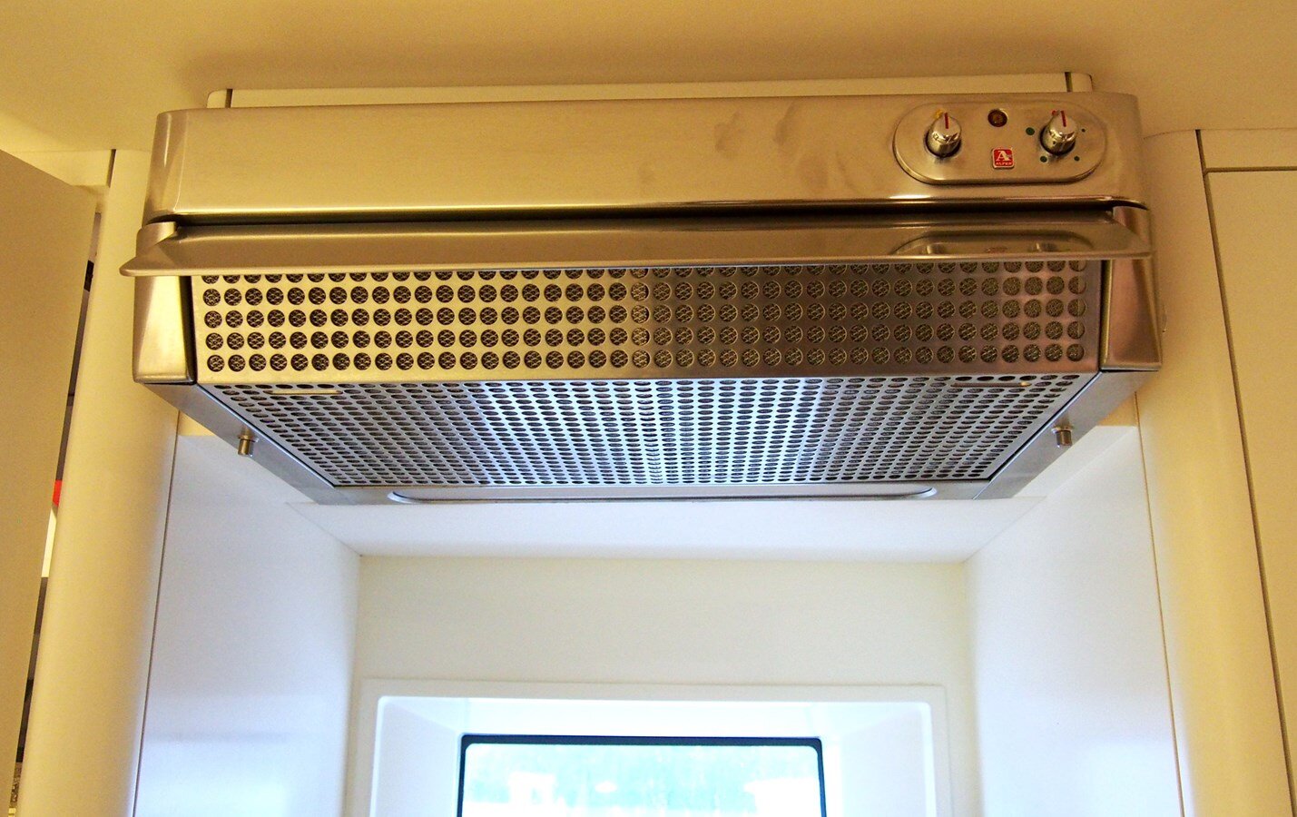 2015-oyster-yachts-88-11-f39435