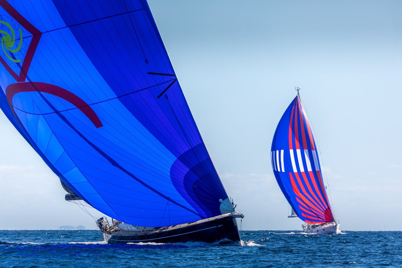 2015-oyster-yachts-88-11-f39435