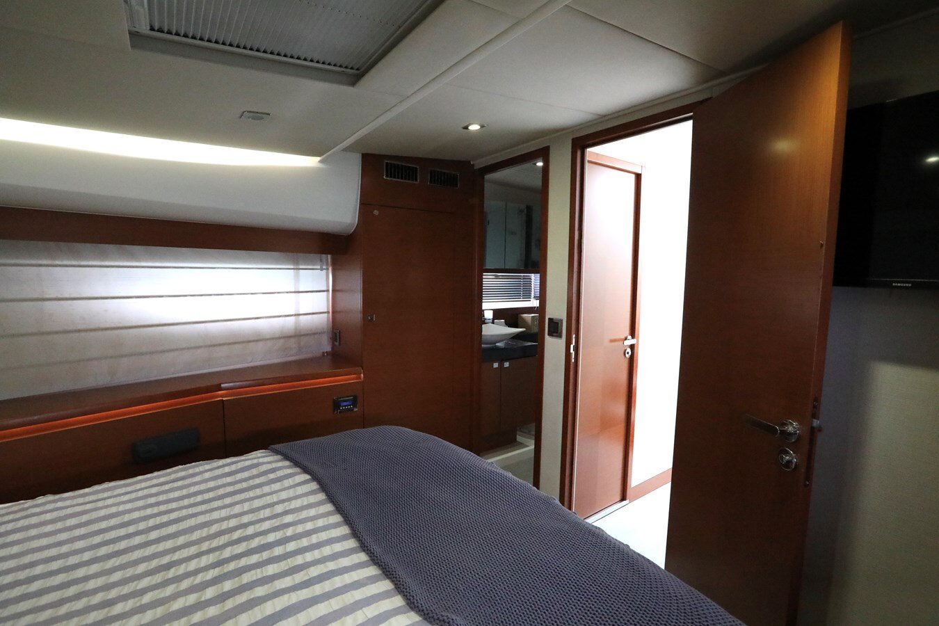 2015-prestige-55-1be88a