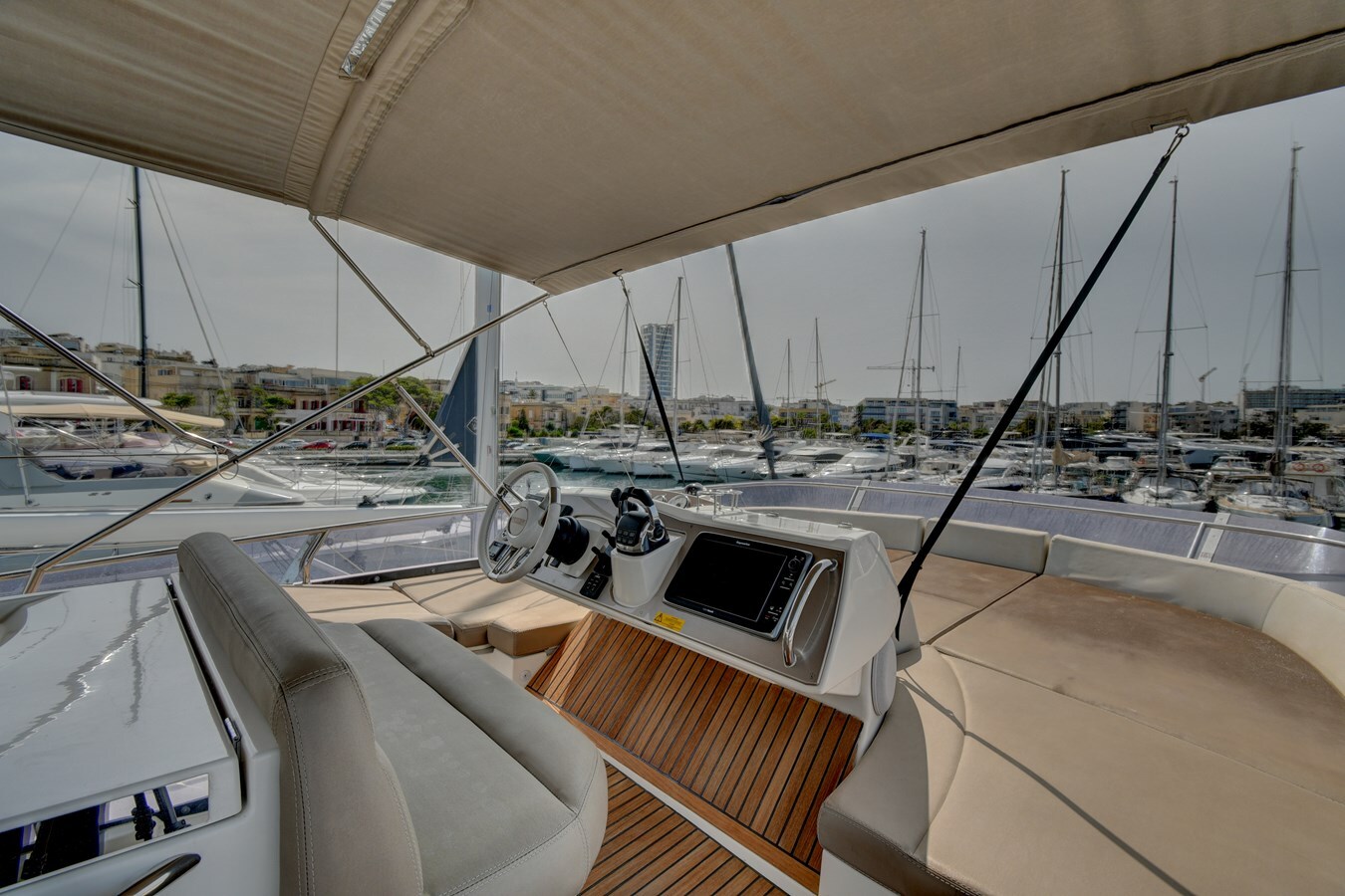 2015-prestige-62-c8066a