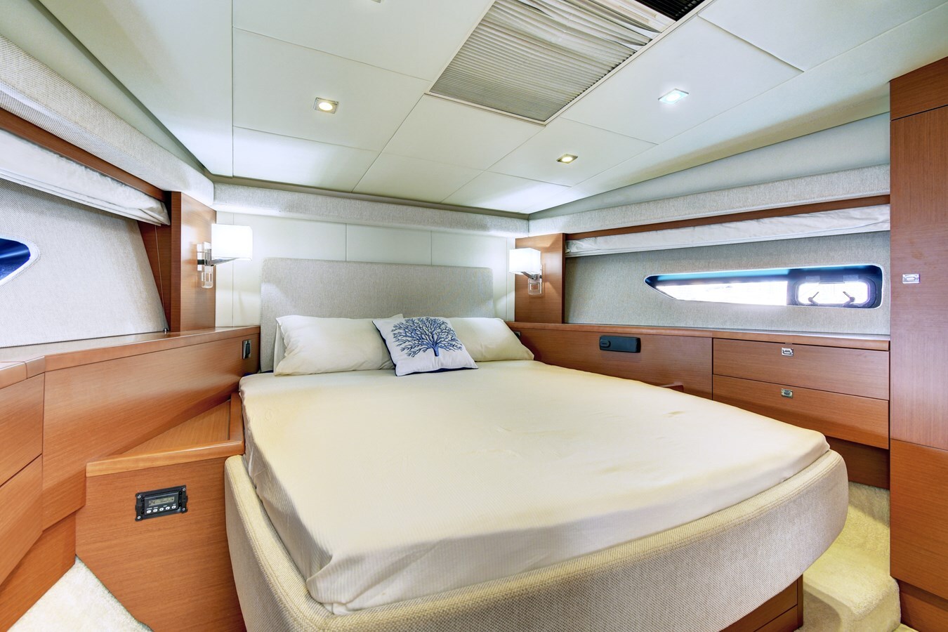 2015-prestige-62-c8066a