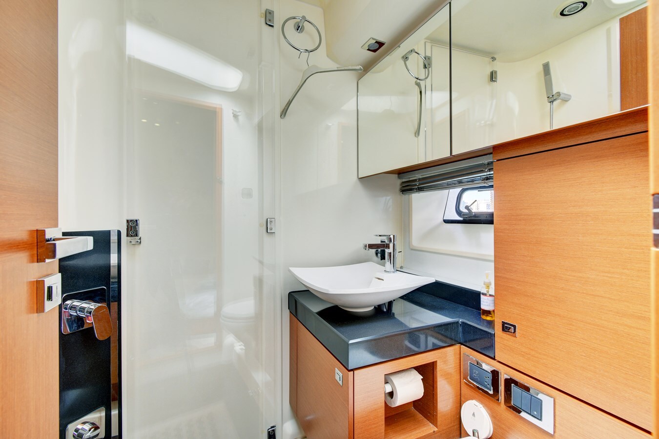 2015-prestige-62-c8066a