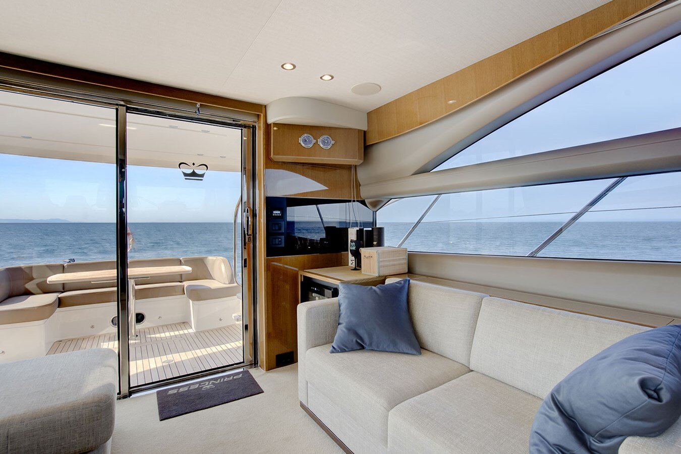 2015-princess-yachts-59-1-e3b2cb