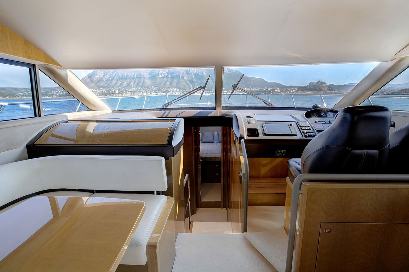 2015-princess-yachts-59-1-e3b2cb