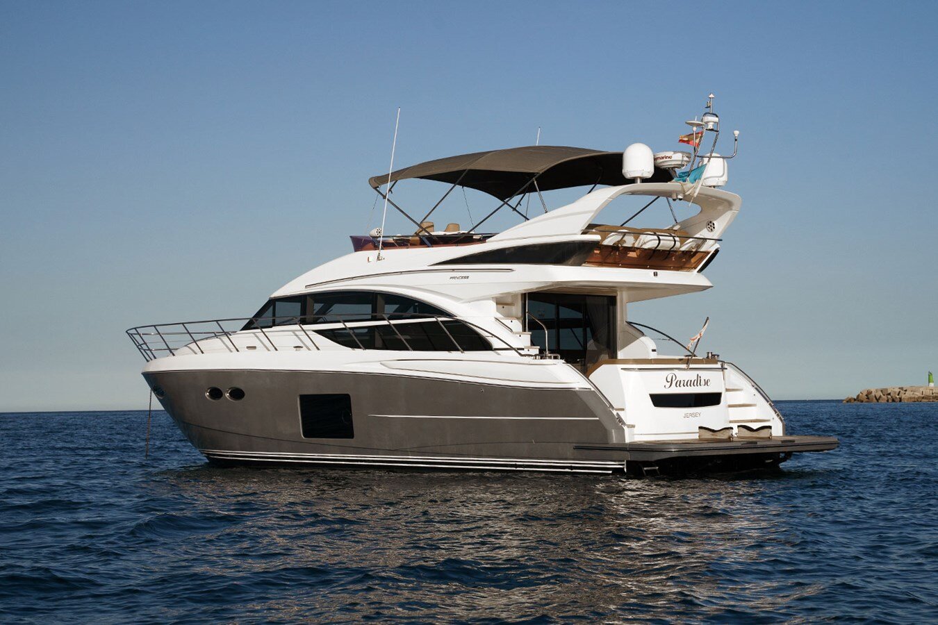 2015-princess-yachts-59-1-e3b2cb