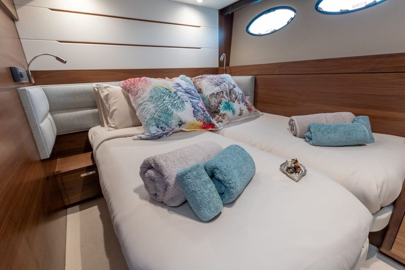 2015 PRINCESS YACHTS 69' 9