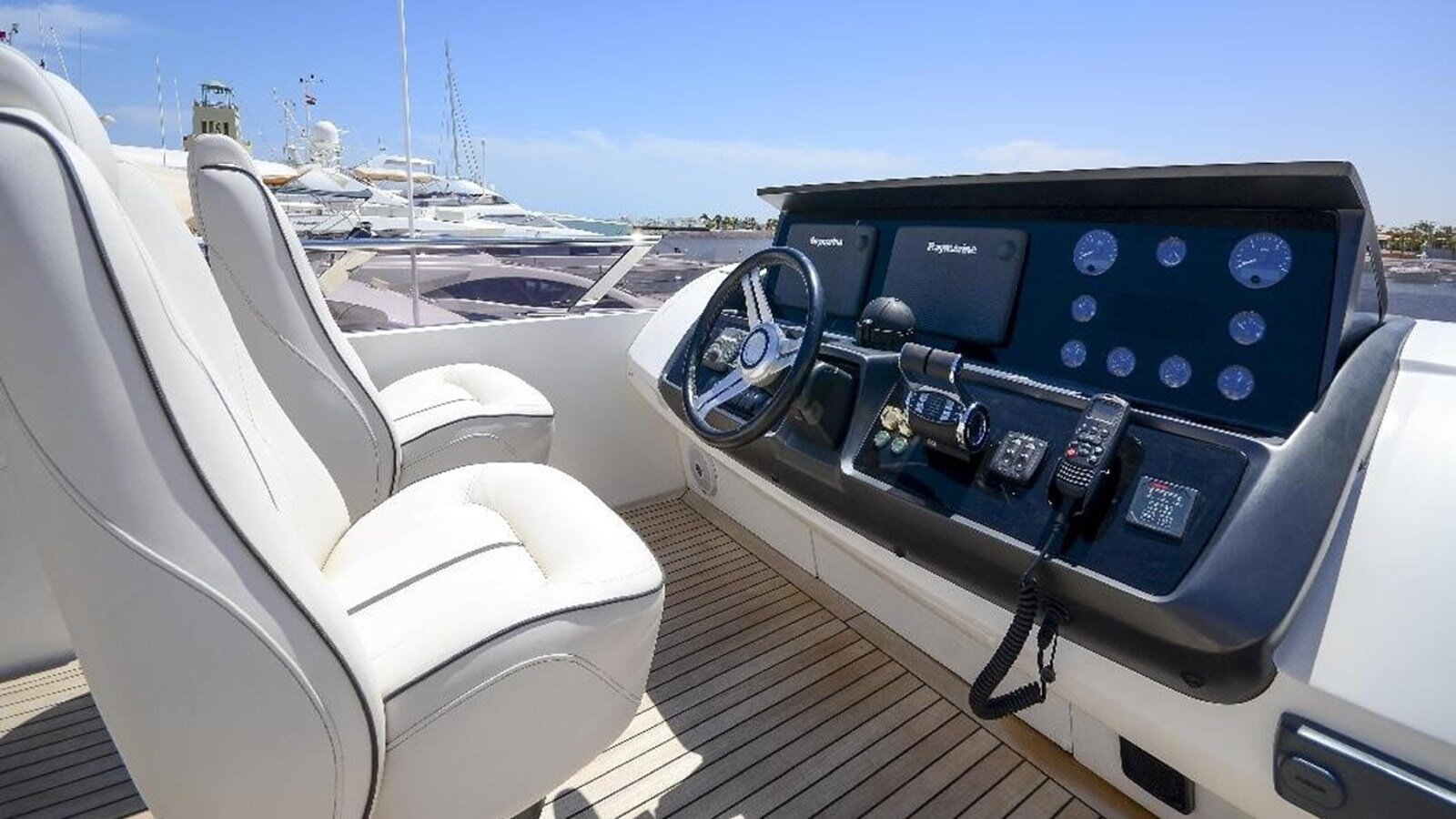 2015-princess-yachts-72-11-b35d60