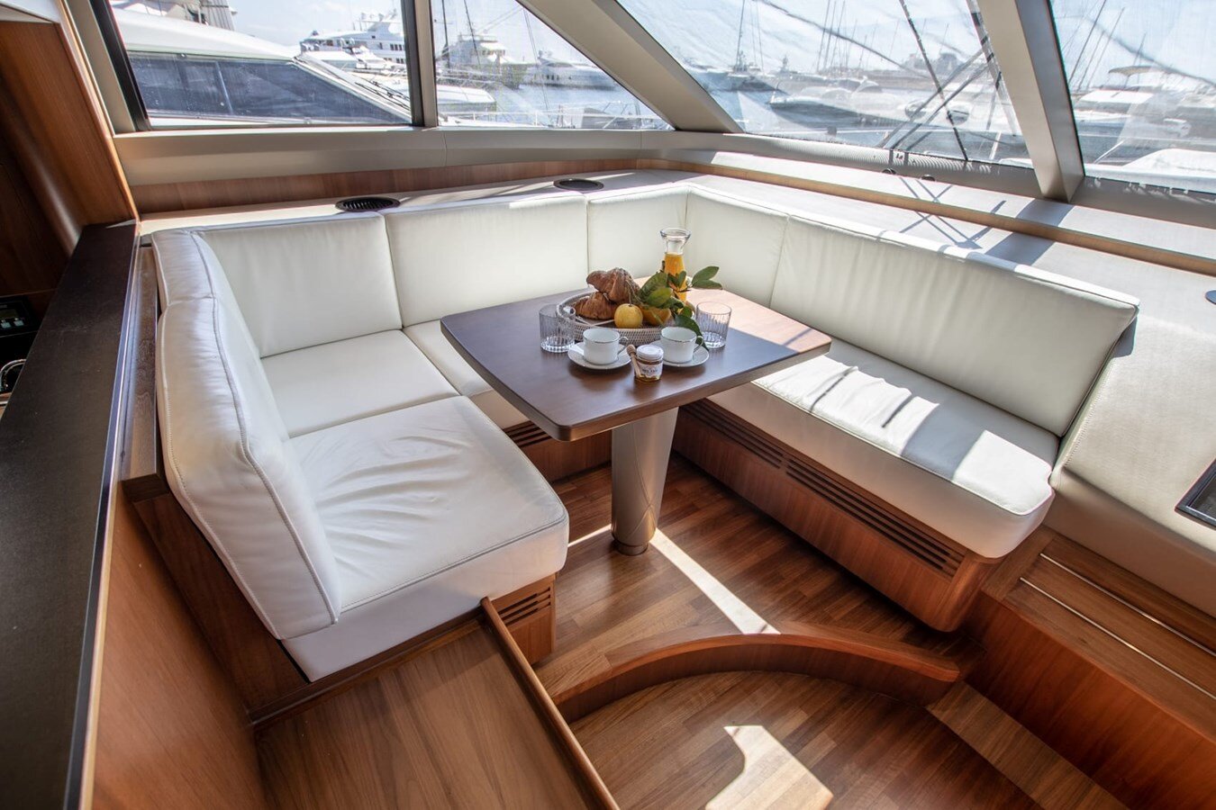 2015 PRINCESS YACHTS 77' 10