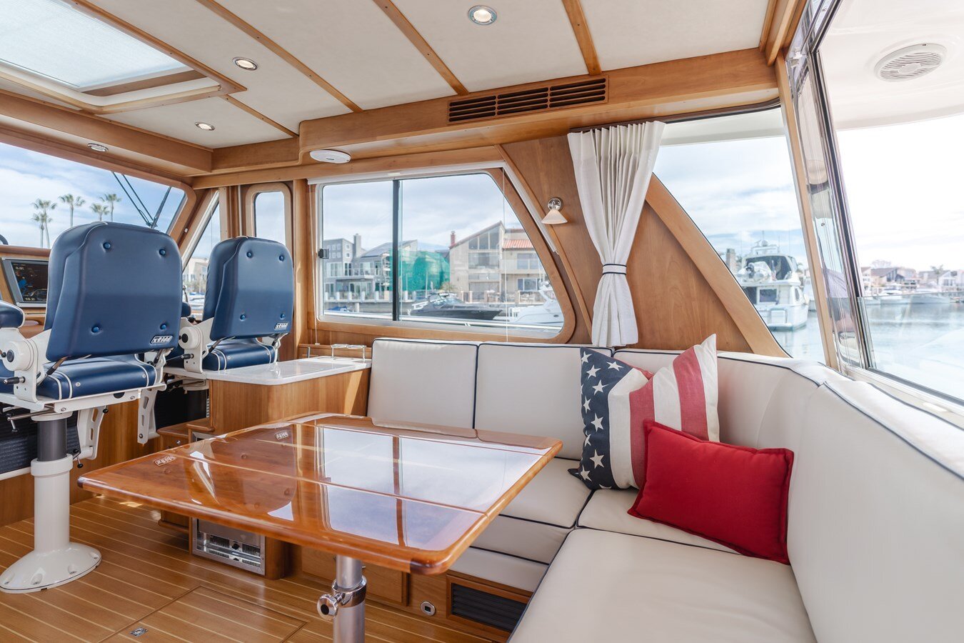 2015-sabre-yachts-48-32986a