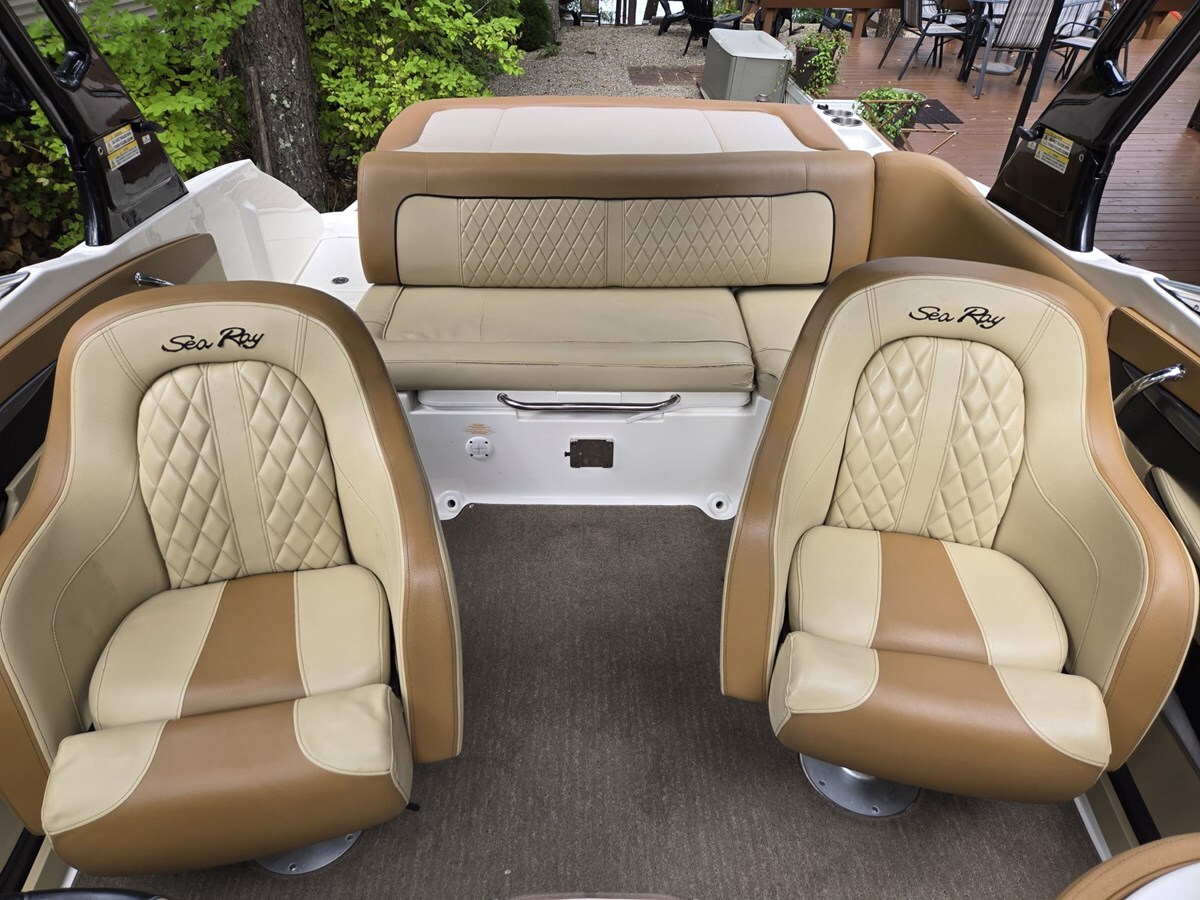 2015-sea-ray-22-6-00adb3