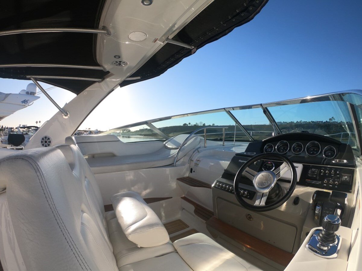2015-sea-ray-37-b20553