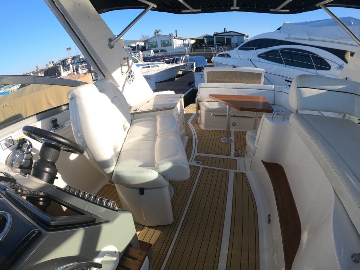 2015-sea-ray-37-b20553