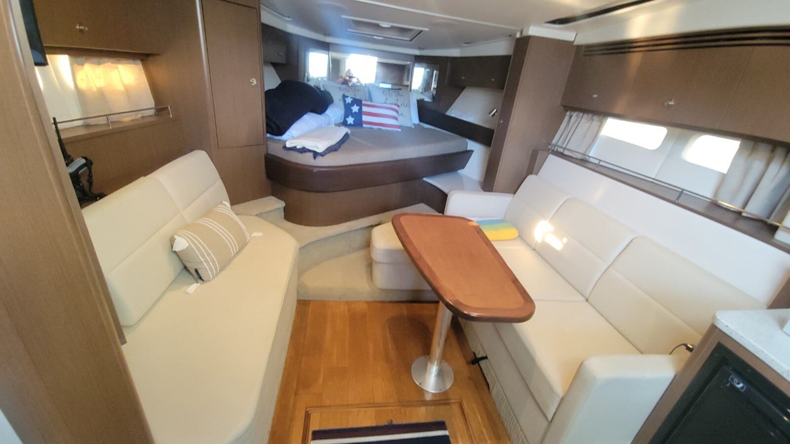 2015-sea-ray-37-b20553