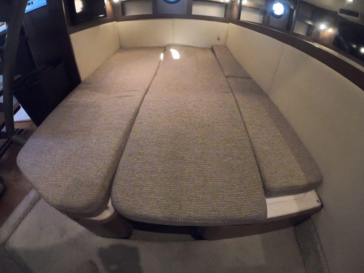 2015-sea-ray-37-b20553