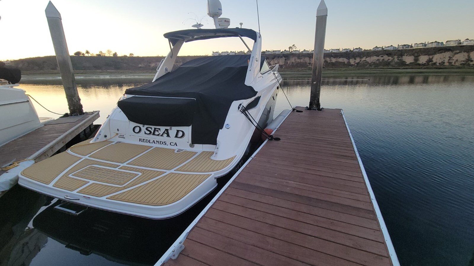 2015-sea-ray-37-b20553