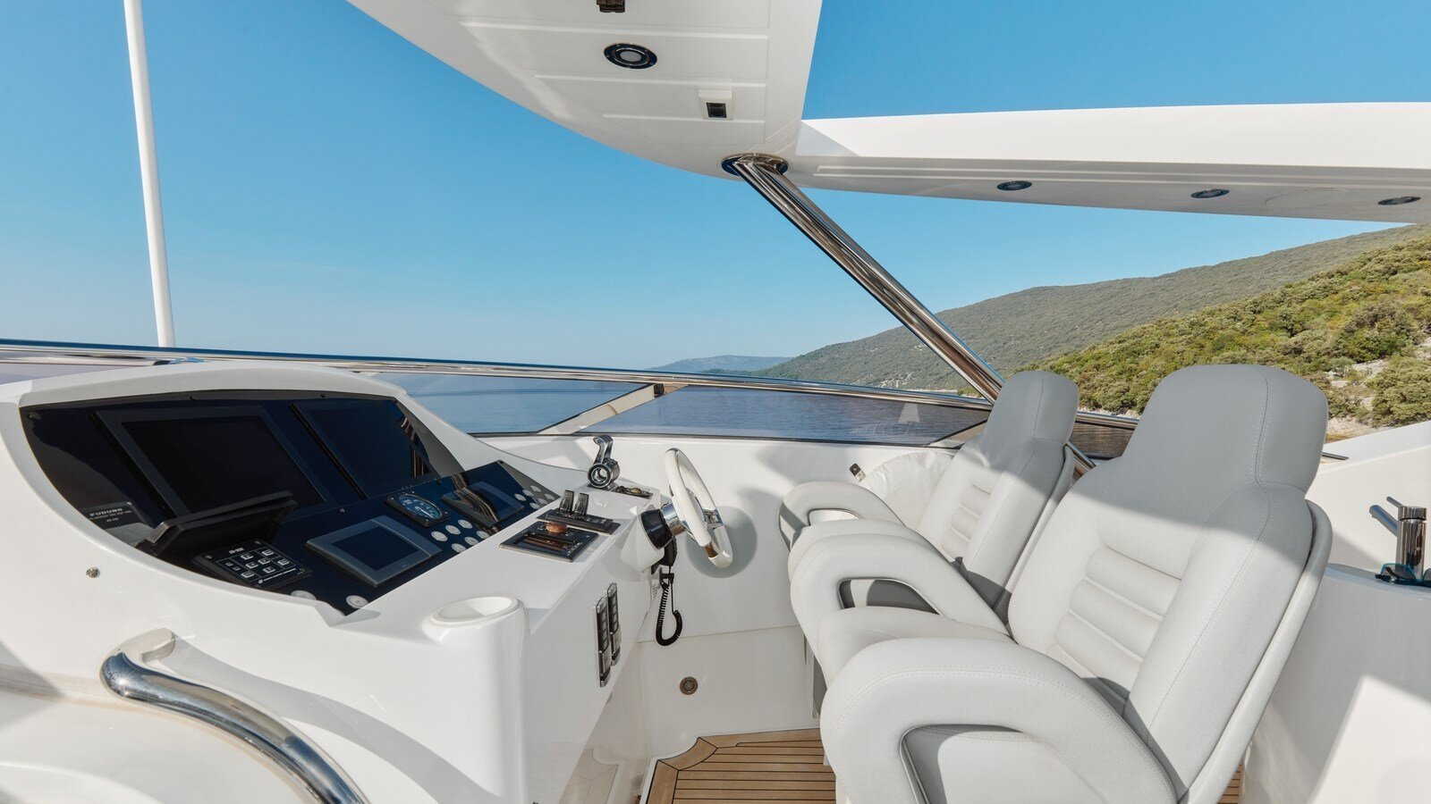 2015-sunseeker-115-a74e24