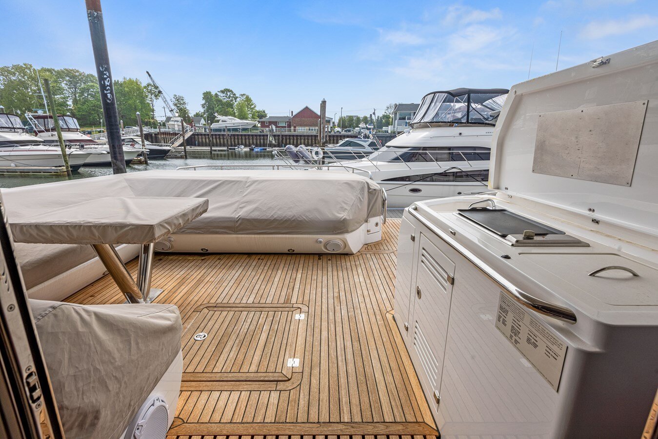 2015-sunseeker-68-3f080c