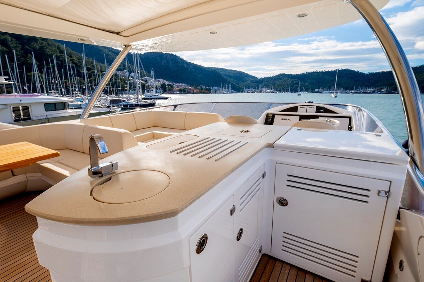 2015-sunseeker-75-4-ed0e76