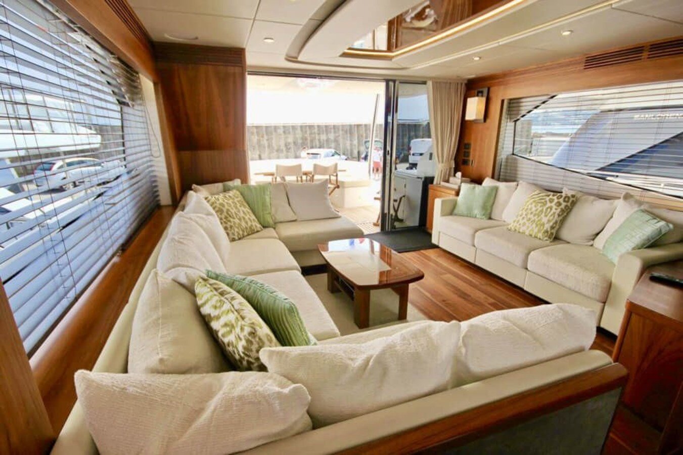 2015 SUNSEEKER 75' 7