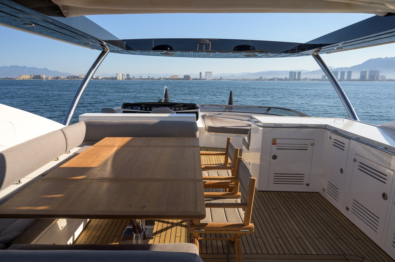 2015-sunseeker-92-3-09da3c