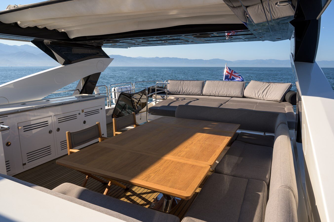 2015-sunseeker-92-3-09da3c