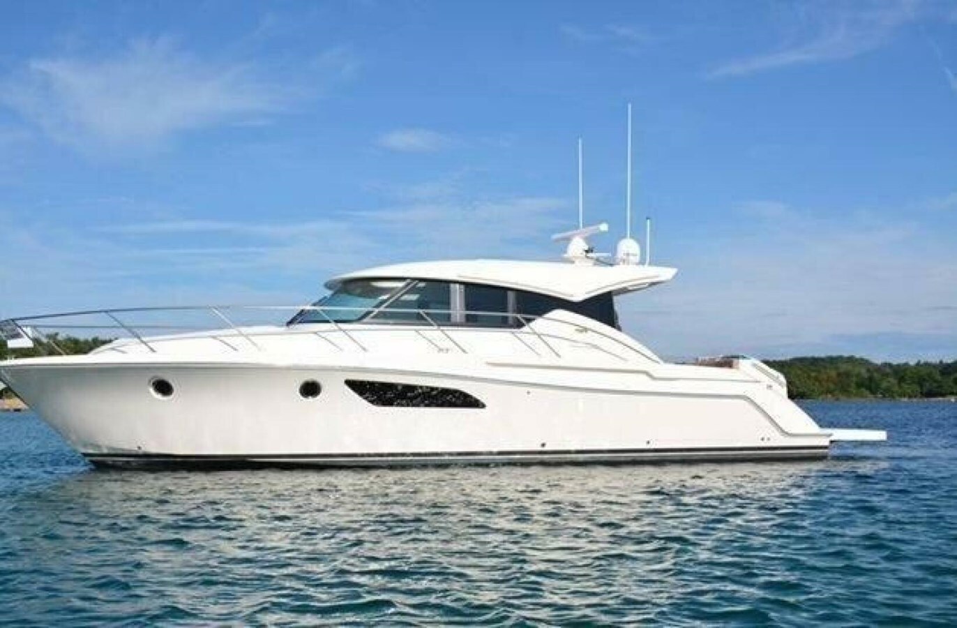 2015-tiara-yachts-44-8fa008