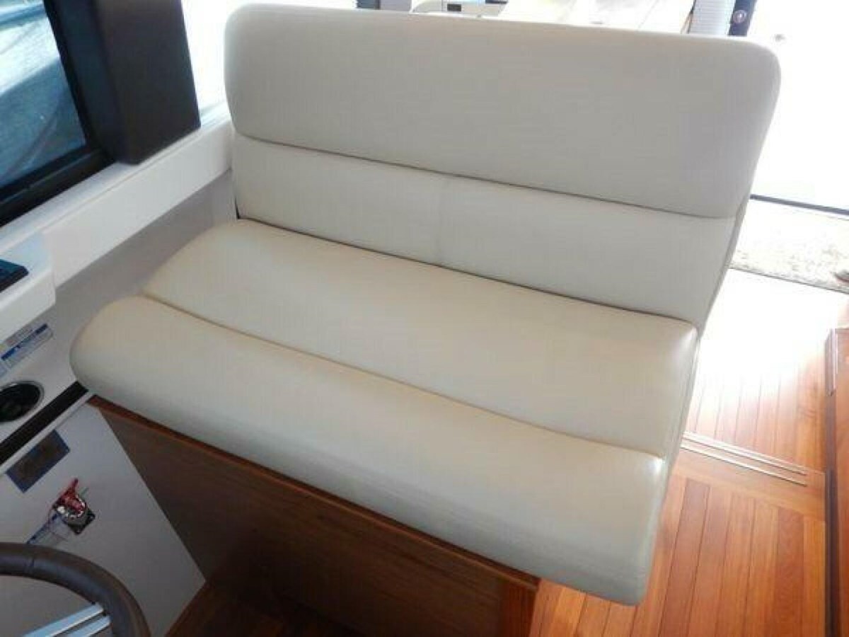 2015-tiara-yachts-44-8fa008