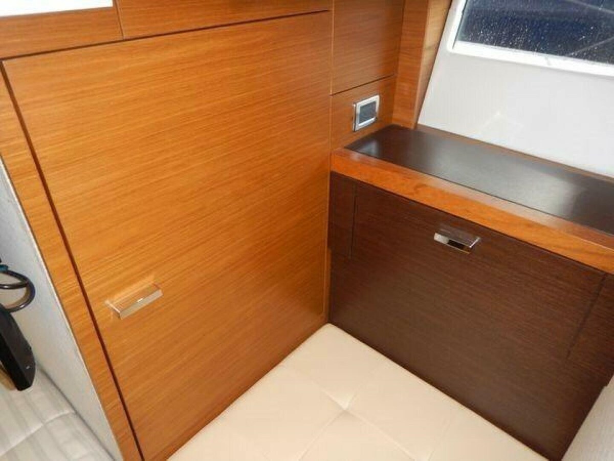 2015-tiara-yachts-44-8fa008