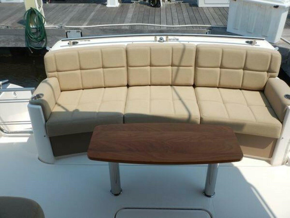 2015-tiara-yachts-44-8fa008