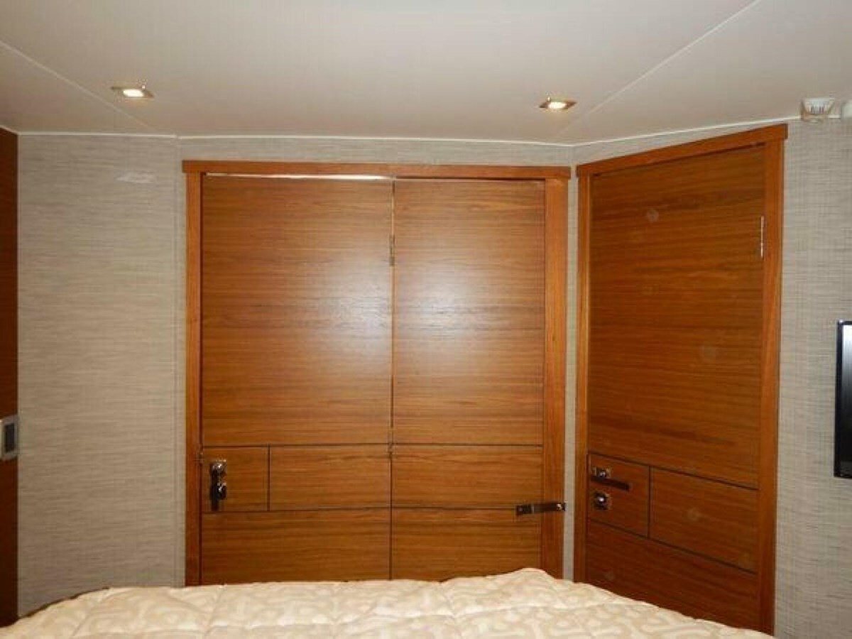 2015-tiara-yachts-44-8fa008