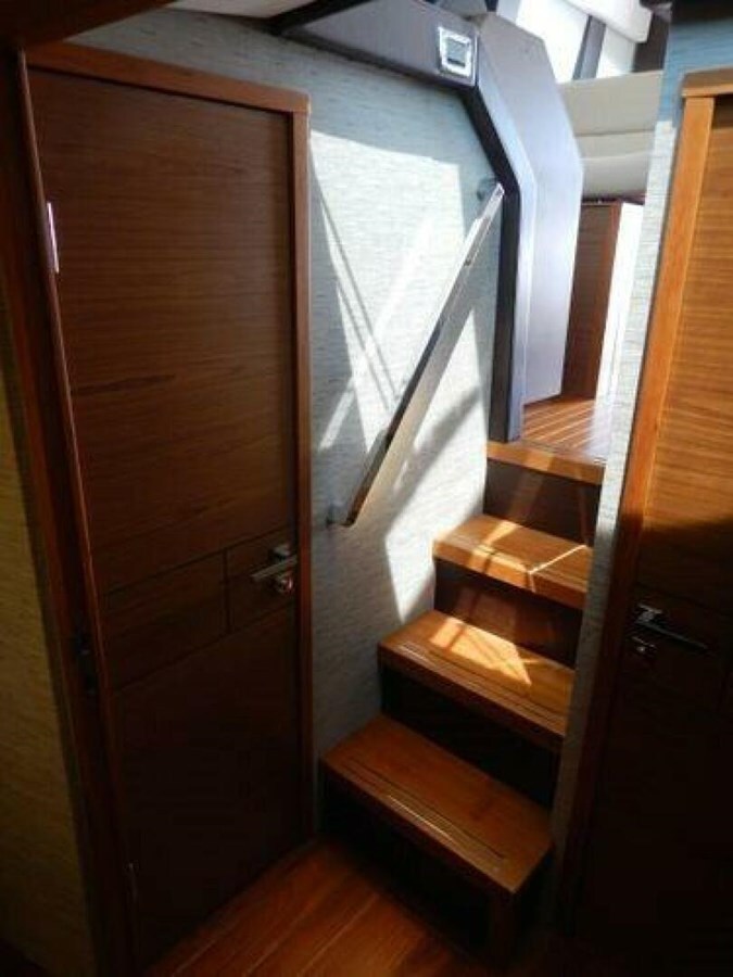 2015-tiara-yachts-44-8fa008