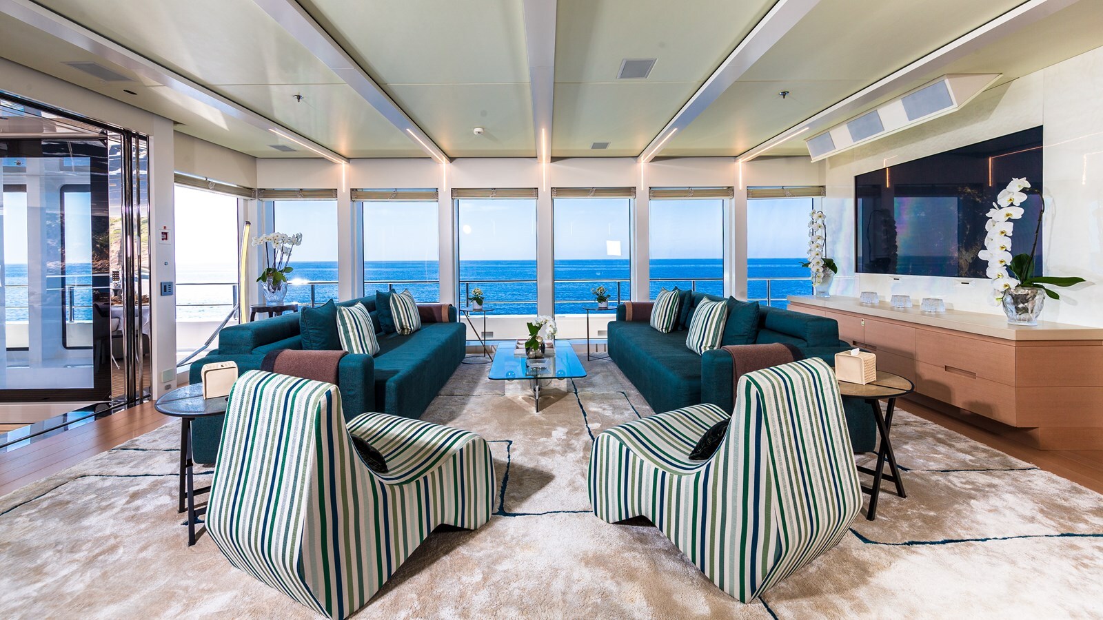 2015 VIAREGGIO SUPERYACHTS 236' 7