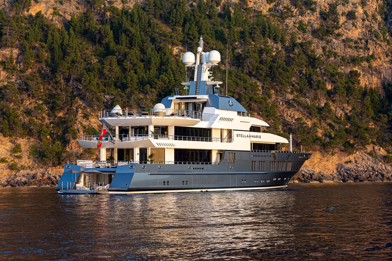 2015 VIAREGGIO SUPERYACHTS 236' 7