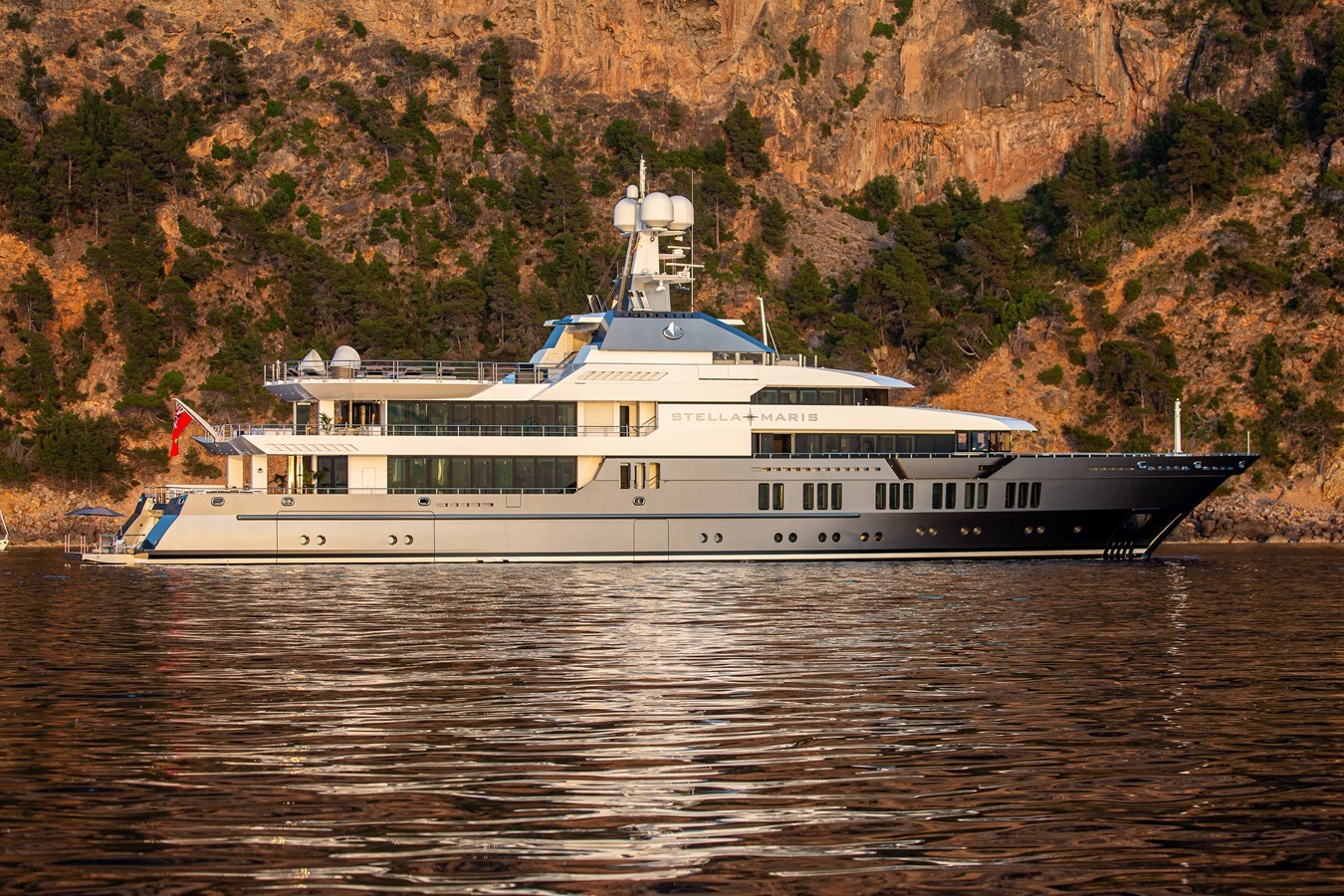 2015 VIAREGGIO SUPERYACHTS 236' 7