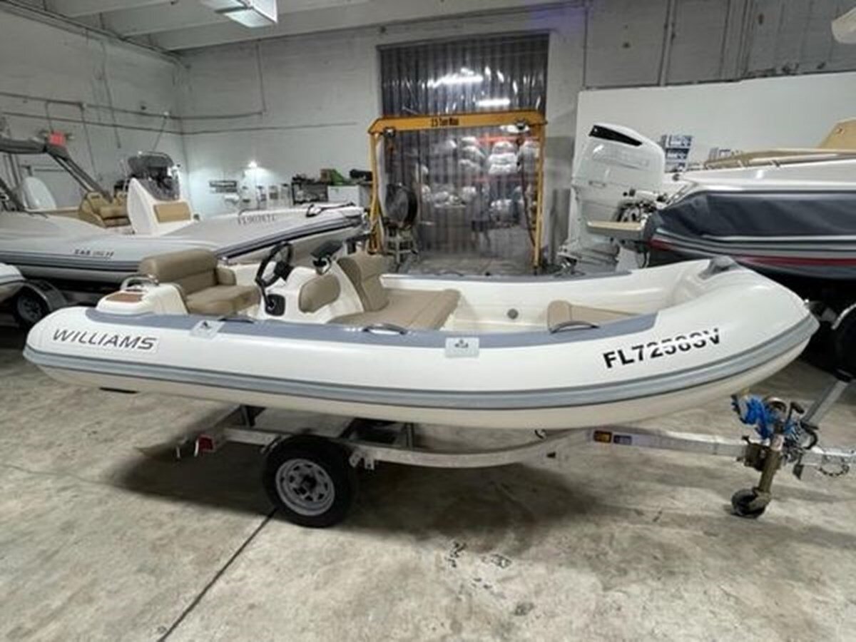 2015-williams-jet-tenders-13-3330ba