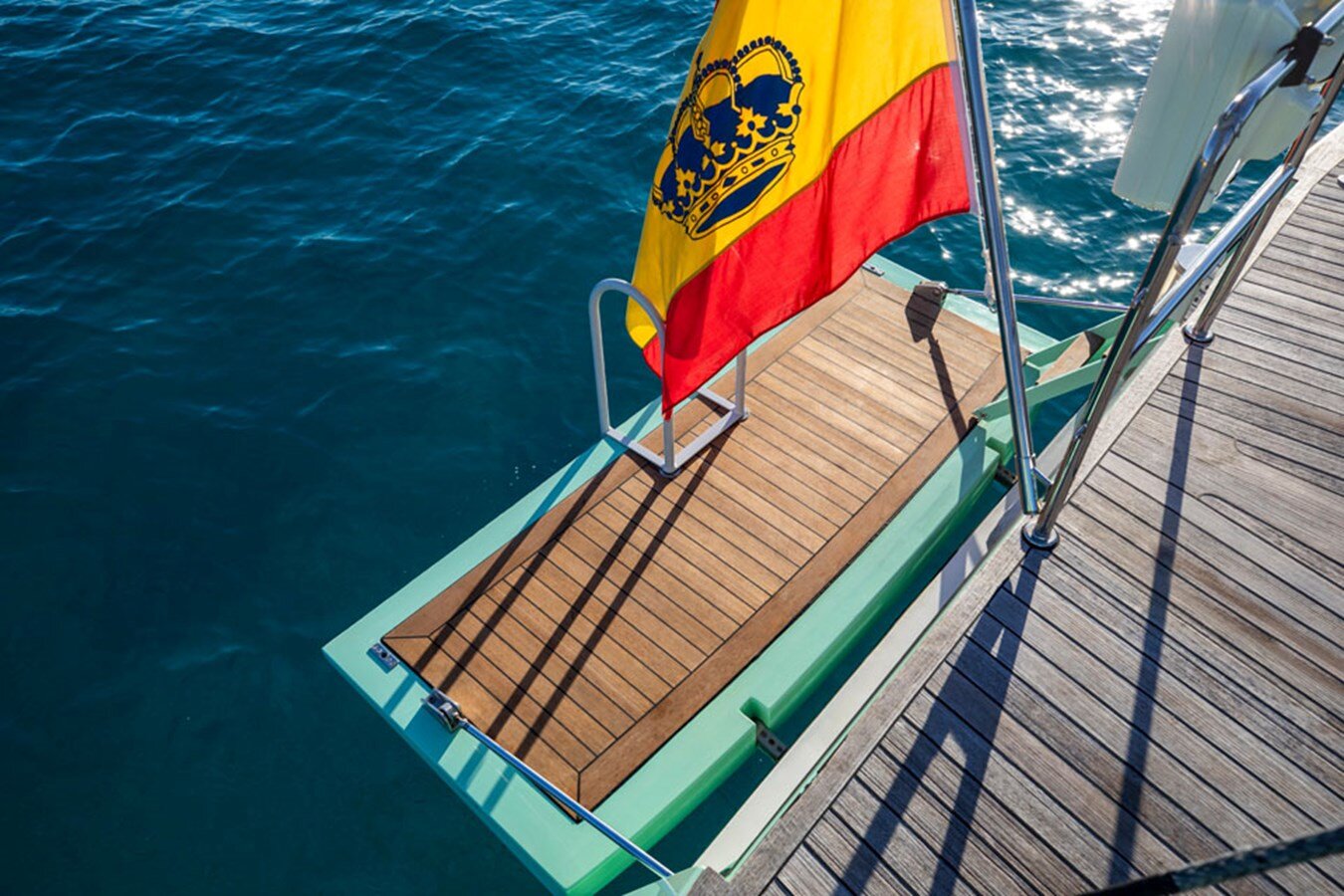 2015-y-yachts-78-8-be4c66