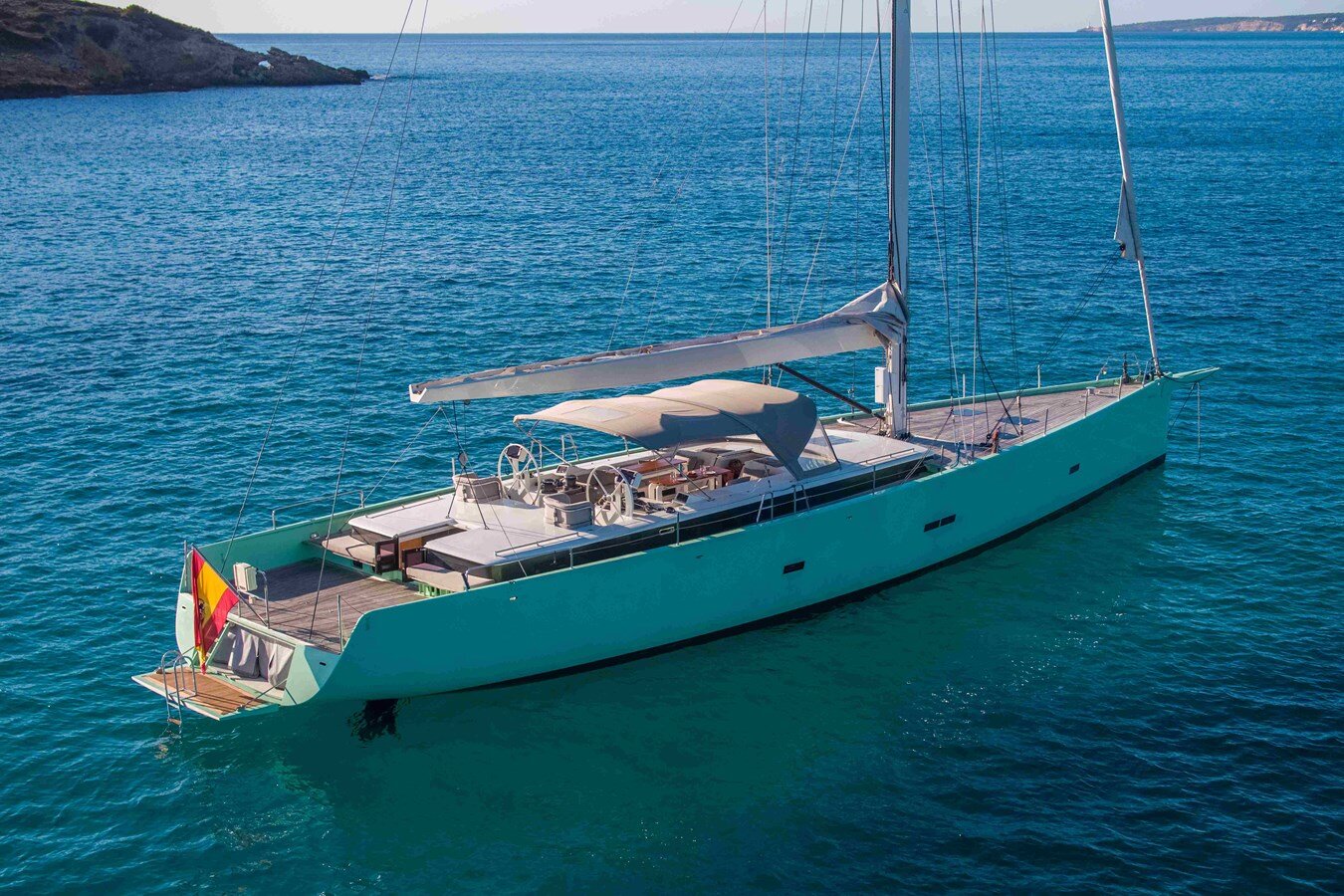 2015-y-yachts-78-9-d871b9