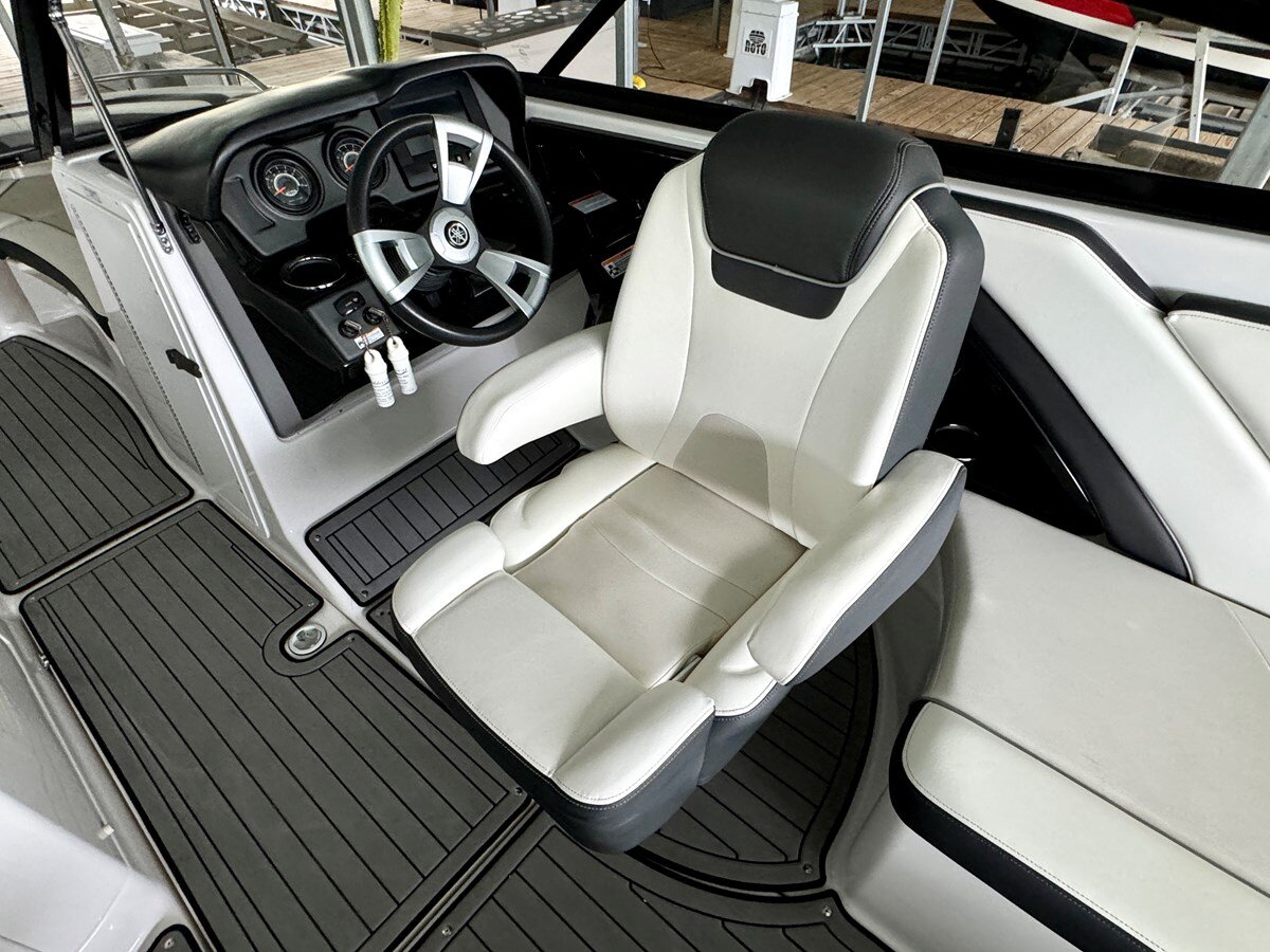 2015-yamaha-24-d7a0ec