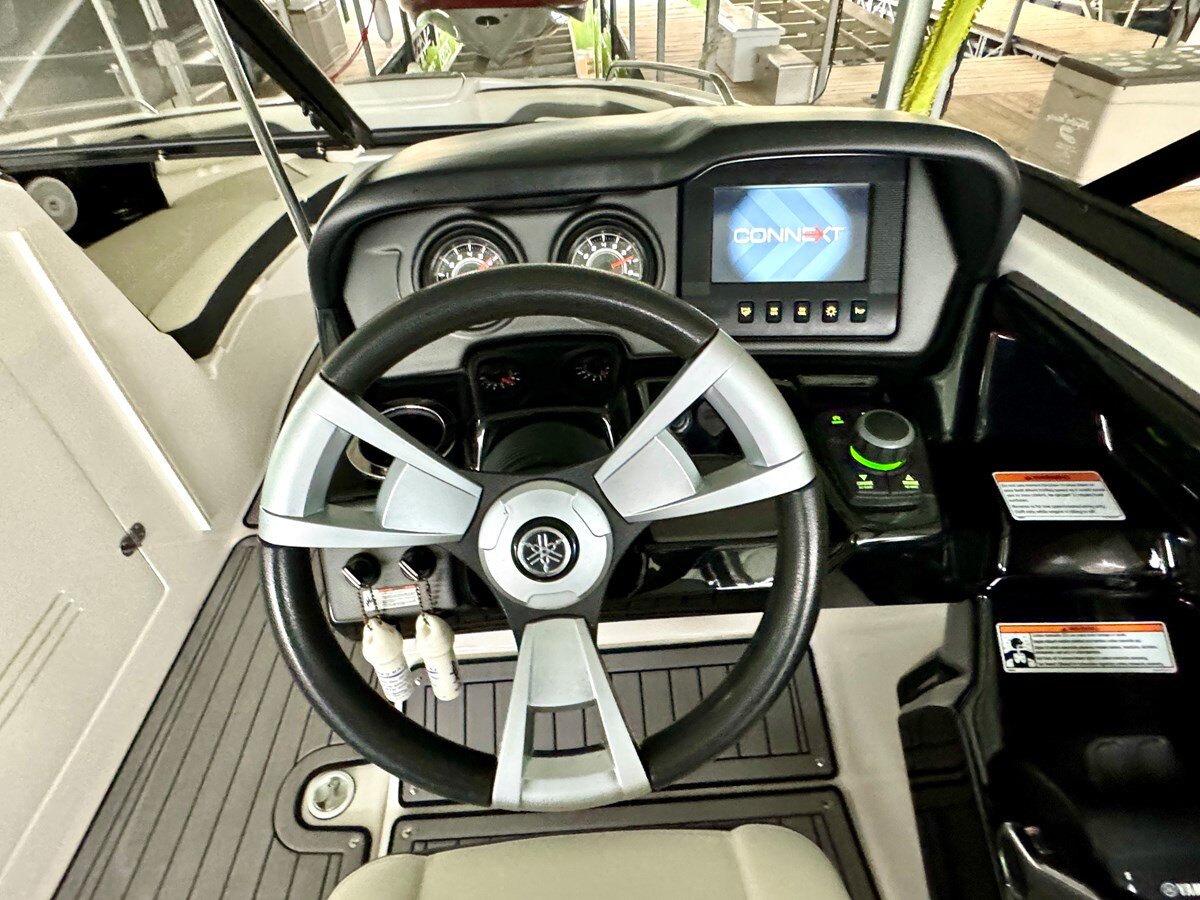 2015-yamaha-24-d7a0ec